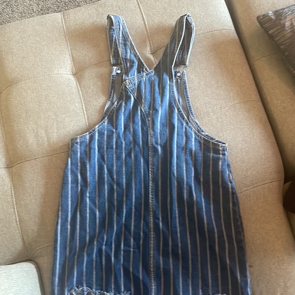 Sky and Sparrow Overall Dress - Picture 2 of 2